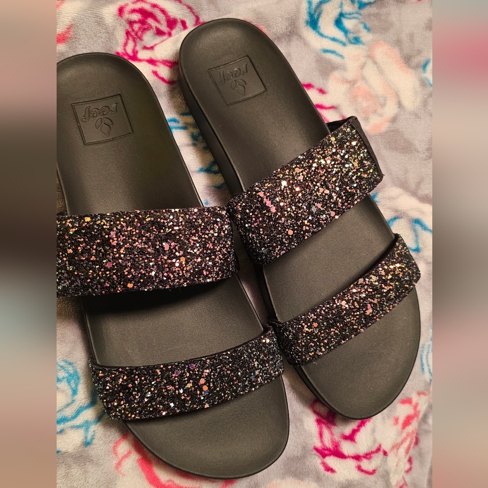 FOR @KSTAND11 - NWOT! Reef Black Glitter Slides -  Size 9 - flaw - Picture 2 of 7